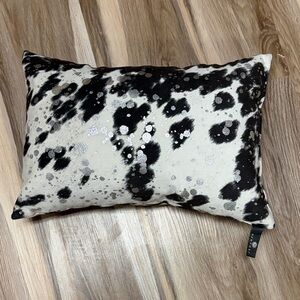 Newport Black and Cream Artistic Pillow